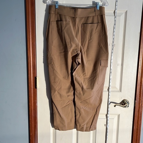 Banana Republic-10-latte cream(tan)-hi rise, belted ,tapered, cargo pants. - Picture 4 of 16